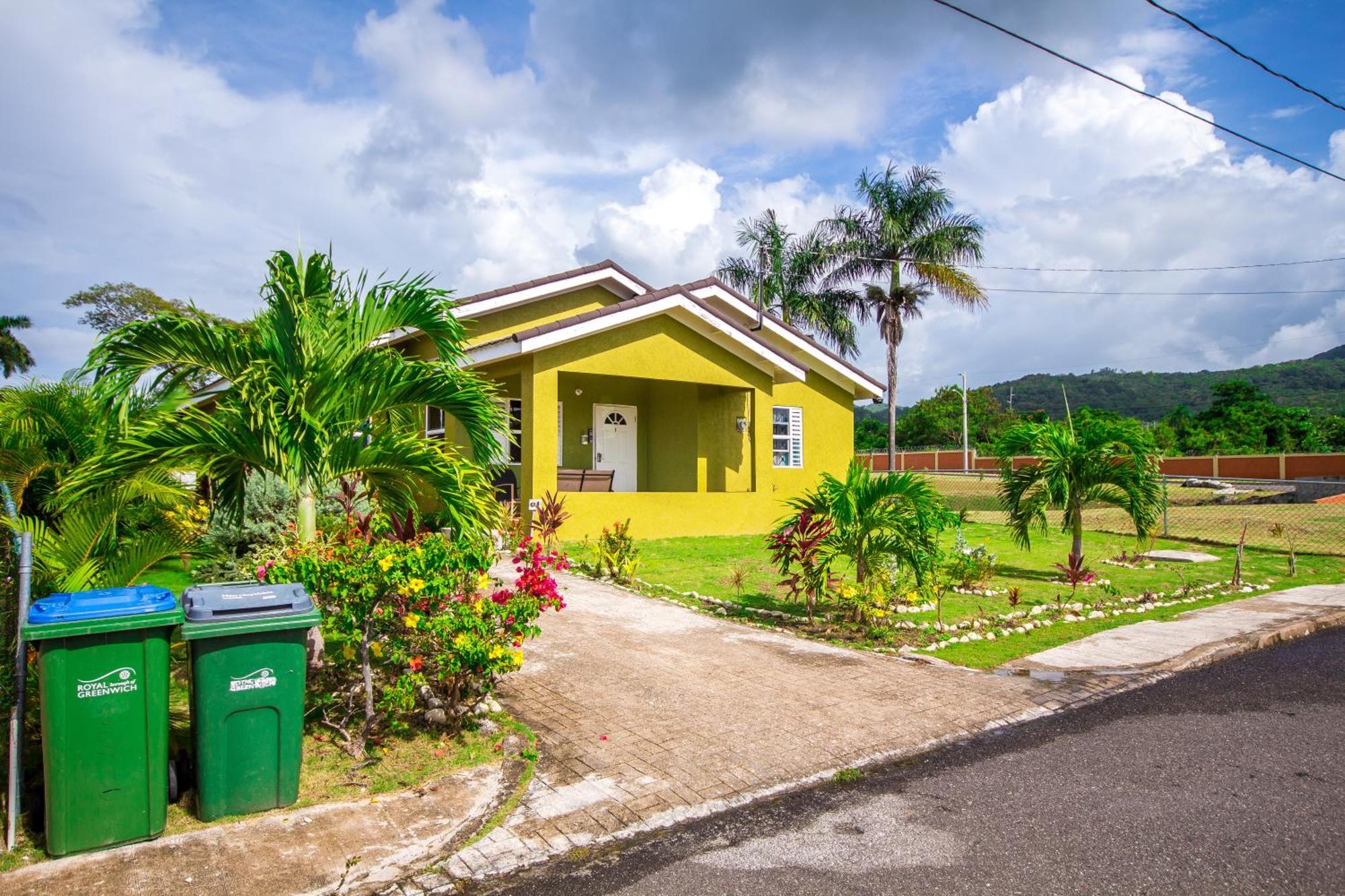 Ocho Rios Drax Hall Manor 3 Bed Sleeps 7 Saint Annʼs Bay Extérieur photo